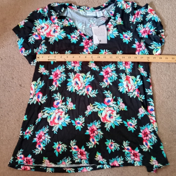 Tabitha Webb Floral V-Neck Blouse NWT Women's Size 1X - Picture 7 of 10